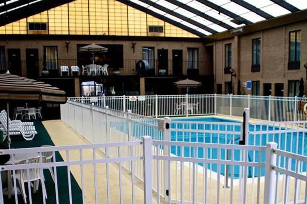 Gold Vault Inn Radcliff Dış mekan fotoğraf